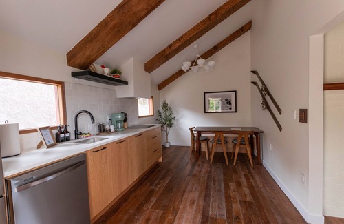 Golden Ski Chalet | Historic Swiss-Style Chalet | Prime Location