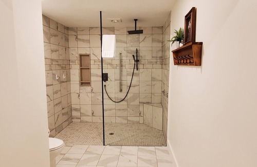 Brown County Resort | Historic Sycamore Springs Resort Guesthouse