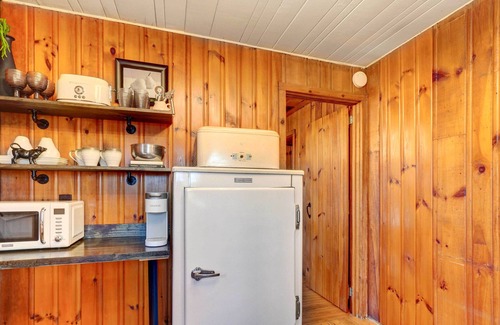 Crossville Cabin | Historic Tennessee Vacation Rental on Homestead
