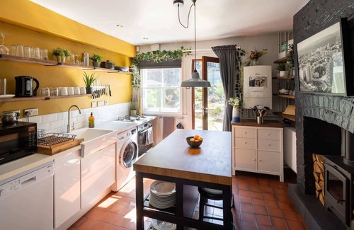 Bristol Floating Harbour House | Historic Townhouse & Garden on Christmas Steps