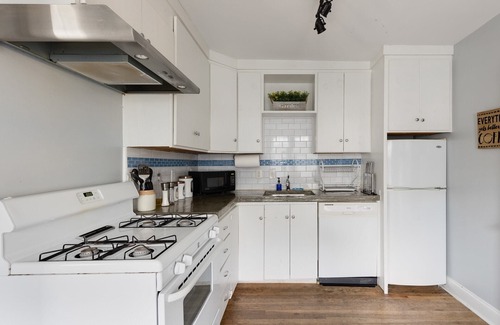 Downtown House | Historic|Twinkling Patio|Great Downtown Location!