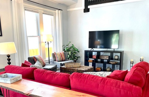 Historic Ybor House | Historic Two Bedroom with Loft, Ybor Home