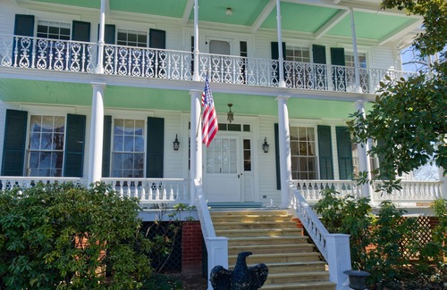 Gordonsville House | Historic Unique Antique Manor House Near Keswick and Charlottesville, Virginia.