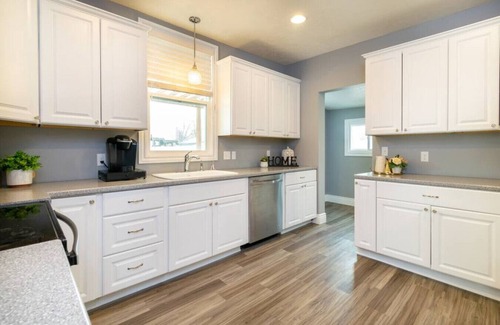Great Falls House | Historic Updated Great Falls Home W/Fire Pit