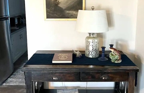 Valier House | Historic Valier Lodge near Lake Francis