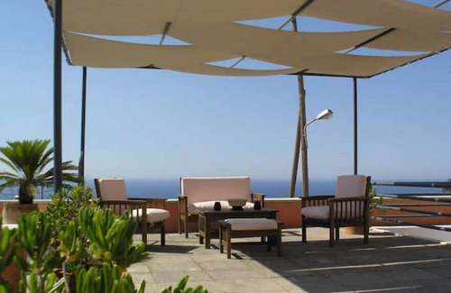 Maroulas Villa | Historic Venetian Castle 15th Century - IDEAL FOR FAMILY EVENTS.