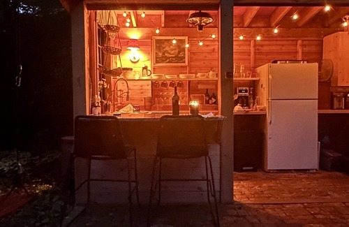 Victoria Beach Cabin | Historic Victoria Beach Log Cabin