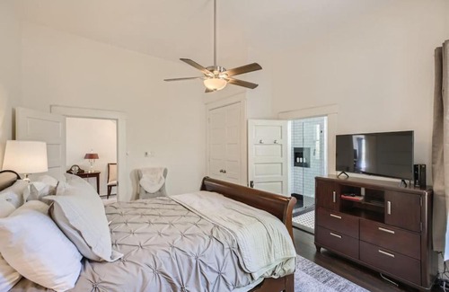 Government Hill House | Historic Victorian 2 Mins from the Pearl District