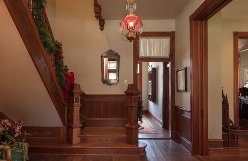 Cuero House | Historic Victorian Home