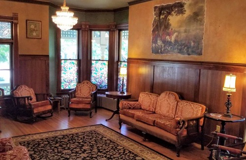 Sioux Falls House | Historic Victorian Inn
