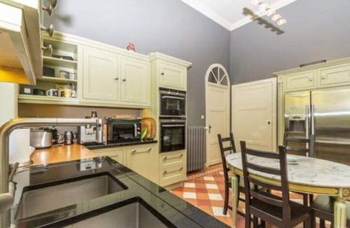 Montignies-sur-Roc Villa | Historic villa with modern comforts, ideal for families and groups with children.