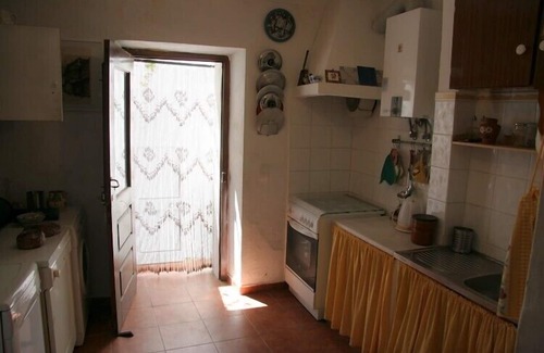 Alcoutim House | Historic village by the river, river beach, canoeing, sailing, archeology, hunting
