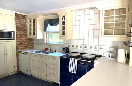 Pantigo Road Historic District House | Historic Village House