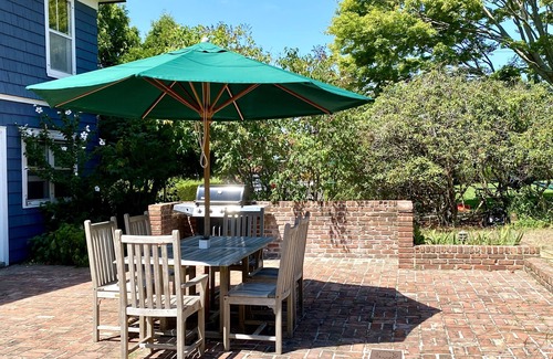 Pantigo Road Historic District House | Historic Village House