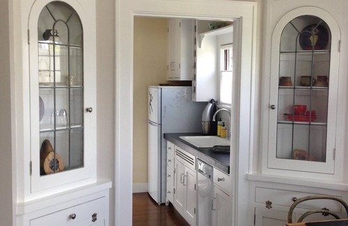 Portland Heights Cottage | Historic Vista Cottage- Portland Heights -Featured in the Oregonian