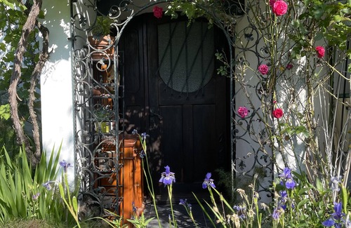Rosberg Apartment | Historic water tower, close to Eifel Nature Park, Phantasialand, Cologne, Bonn, hiking trails