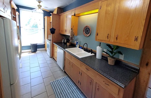 Trinidad House | Historic Western Oasis w/AC & Parklike Backyard