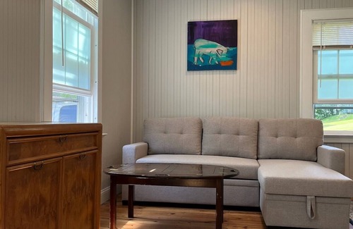 New Haven Cottage | Historic Whitneyville Cottage