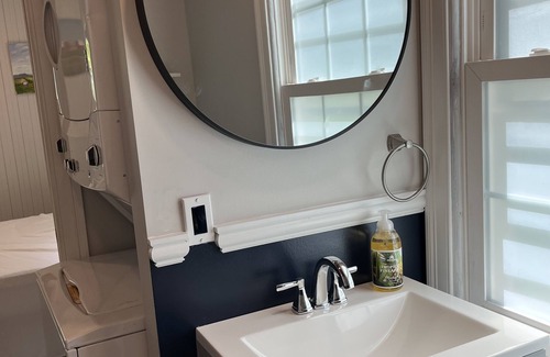 New Haven Cottage | Historic Whitneyville Cottage