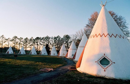 Cave City Hotel | Historic Wigwam Village No 2