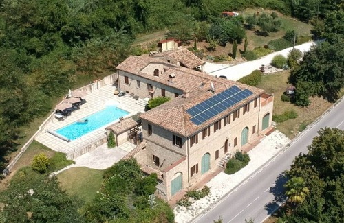 Cupramontana House | Historic winery, lovingly restored, wonderfully located