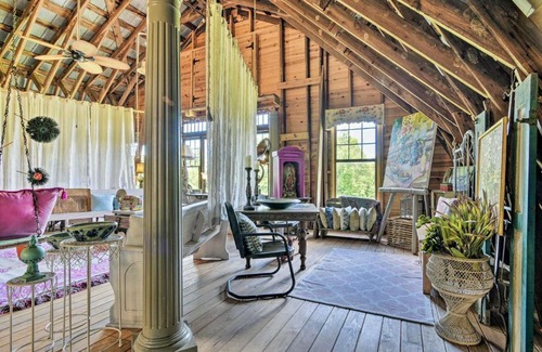 Wallburg House | Historic Winston-Salem Guest Barn on Farm!
