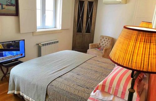 Misericordia Apartment | Historical 3 Bedroom Duplex Apartment in Lisbon