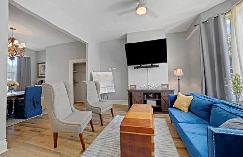 Perry North House | Historical 3 bedroom home in the heart of the city