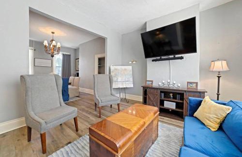 Perry North House | Historical 3 bedroom home in the heart of the city