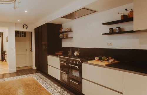 Blankenberge House | Historical and spacious "Villa Anaïs" by Interhome