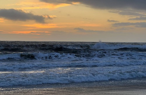 Carthay Circle House | Historical Artist Estate Casa Jaqueline near LACMA /The Grove