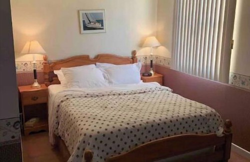 Old Town Historic District Hotel | Historical Waterfront King George Inn 8