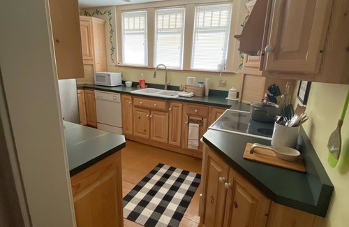 Decatur House | Historical California Bungalow 1 block from Millikin University