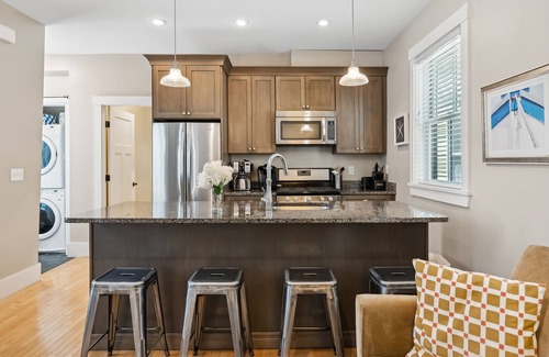 West End Condo | Historical & dog-friendly West End condo with parking - walk to all of Portland