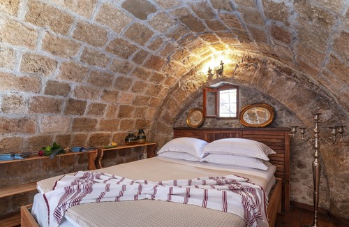Rhodes Old Town Cabin | Historical dome in the heart of the Medieval Town.