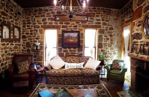 Mason House | Historical Fulton Guesthouse