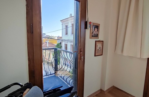 Ayvalik City Center House | Historical Guest House with Private Elevator