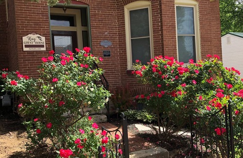 Washington House | Historical home in Downtown Washington