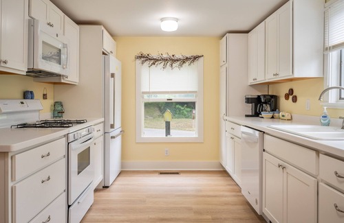 Naples House | Historical home in Naples Village, Finger Lakes Wine, Bristol Valley Theatre