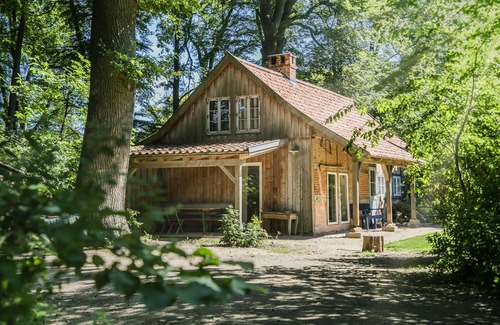 Haarstorf House | historical house in Heidevillage on the outskirts of forest