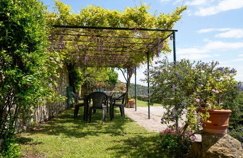 Pereta House | Historical House with garden, outdoor bath tub and spectacular view