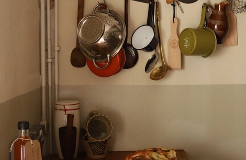 Abergavenny Cottage | Historical Little Mill Cottage, Moments From Mountains and Market Town