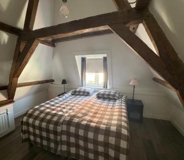Stadhuis Apartment | Historical loft