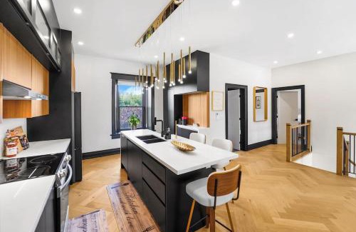 Salem Apartment | Historical Loft Retreat Minutes to Elora Main St