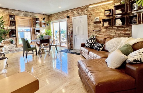 Old Town Condo | Historical Old Town Lansing Lofts & Deck
