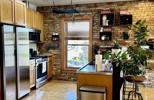 Old Town Condo | Historical Old Town Lansing Lofts & Deck