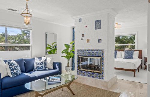 Grandview Heights House | Historical Residence Heated Pool Beach Proximity Indigo Key RESlDENCES