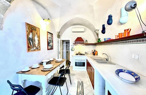 Otranto Historic Centre Apartment | Historical residence with terrace overlooking the sea in the heart of Otranto