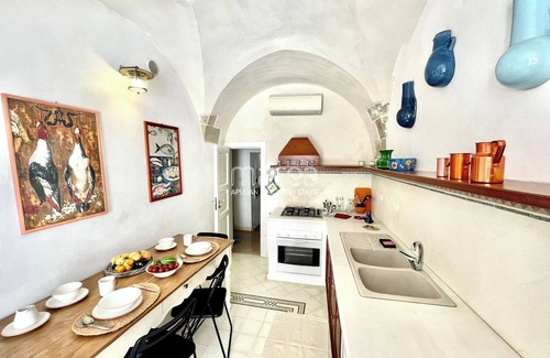 Otranto Historic Centre Apartment | Historical residence with terrace overlooking the sea in the heart of Otranto