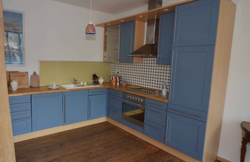 Schuld House | Historical school, 4-20 people, sauna, hot tub, billiards, kickers, fireplaces